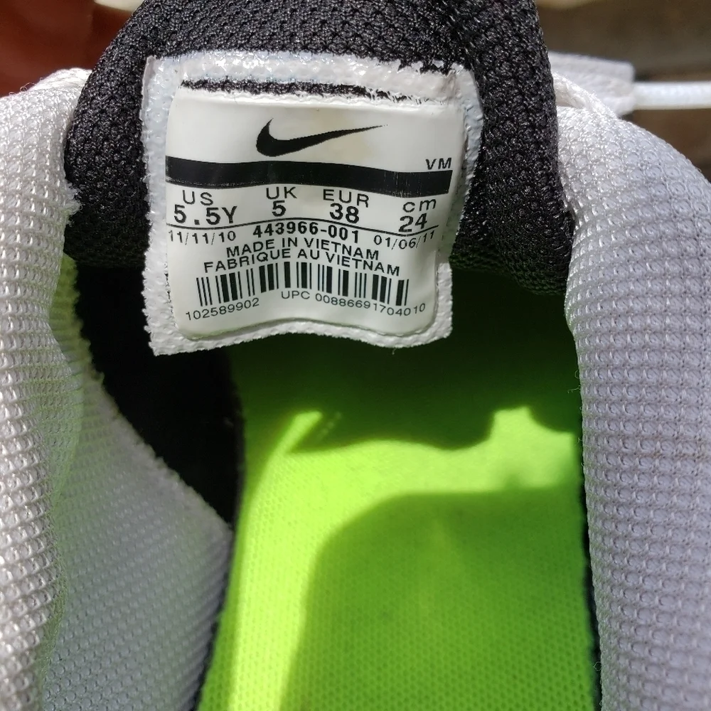 Nike Lunarlon Polka Dots Sneakers 5.5Y